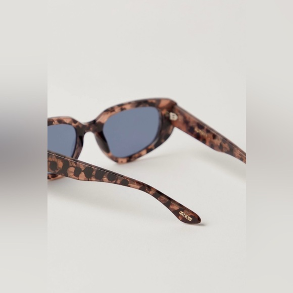 ▪️NWT Free People Audrey Sunglasses - Picture 4 of 7